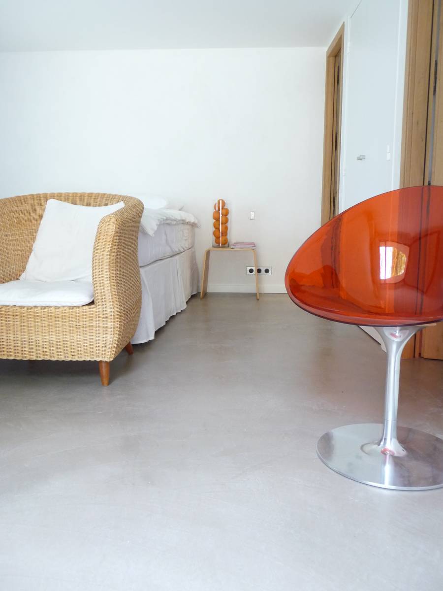 enduit de chaux mur blanc